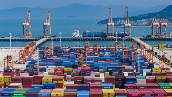 溫州港狀元岙港區(qū)新增兩大泊位正式投運(yùn)，年吞吐能力提升超百萬標(biāo)箱