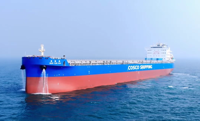 8萬(wàn)噸“國(guó)韻?！陛啌P(yáng)帆啟航！江東新區(qū)助力自貿(mào)港航運(yùn)產(chǎn)業(yè)高質(zhì)量發(fā)展